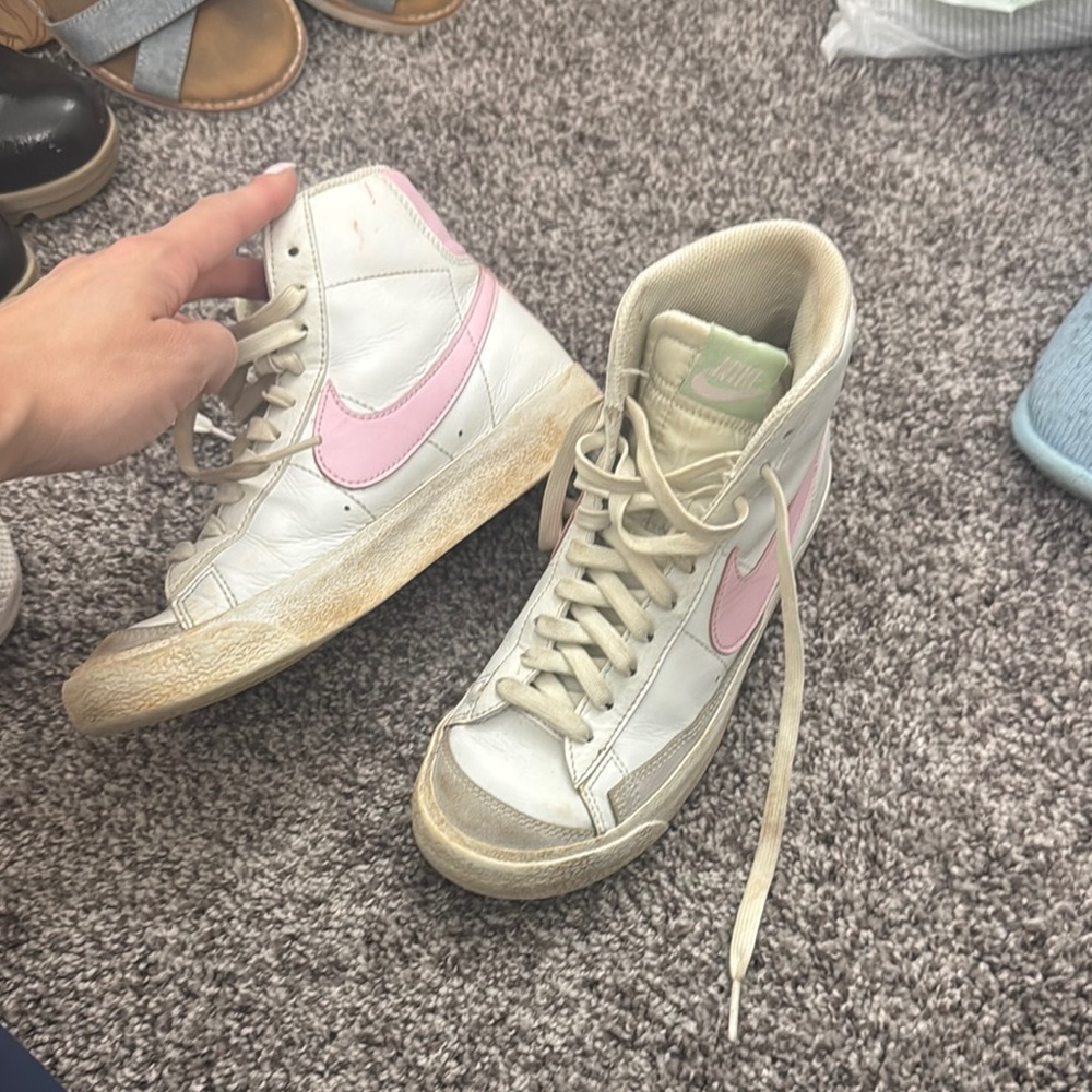 Nike White and Pink Vintage High-Top Sneakers